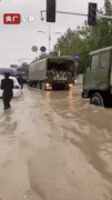 河南多地暴雨，子弟兵已出动奔赴救援一