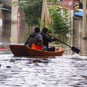 极目锐评|暴雨连下60小时却“无人问晋”